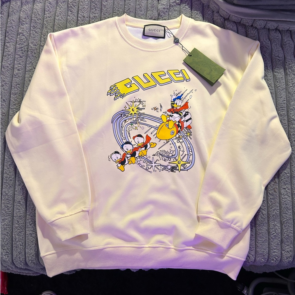 Gucci sweater